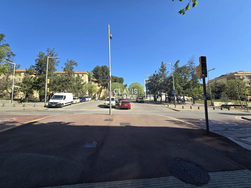 Foto 437cb3be-a547-402e-bd2f-db691f27cb09. Posto auto in Prosperitat Barcelona