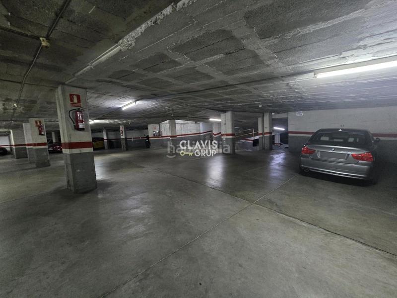 Foto ad196a7d-aefb-42f2-a016-3194fe564dc7. Posto auto in Prosperitat Barcelona