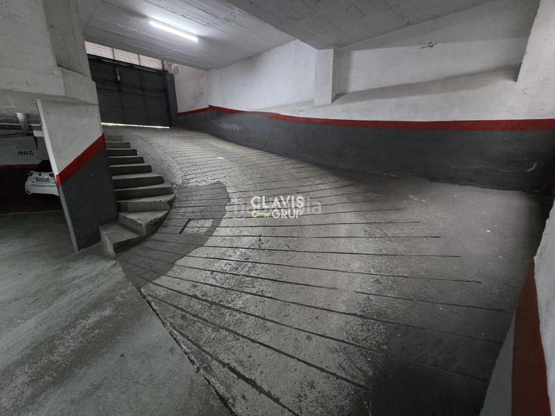 Foto 8763fa7b-2120-4a4e-af9c-1b4892946a8e. Aparcament cotxe a meridiana 507-515 a Prosperitat Barcelona