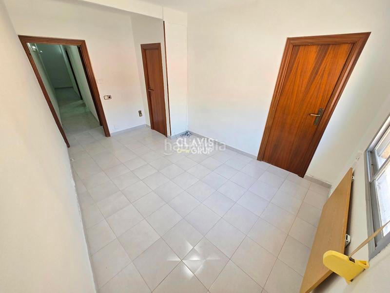 Foto 1f7cadee-a431-4b5c-b0d5-fb2613938993. Flat in Roquetes Barcelona