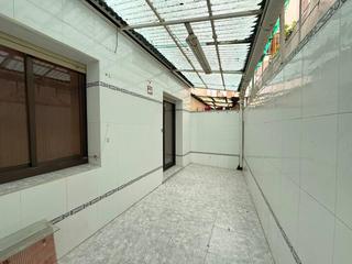 Planta baja  Carrer de vidal i guasch. Planta baja reformada con patio