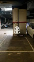 Aparcament cotxe  Meridiana. Plaza de parking amplia y de fácil acceso en la sagrera!
