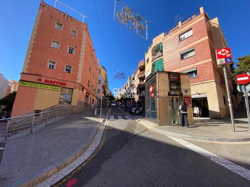 Foto 0de19397-eee9-4d1c-a758-5bcc823ea24f. Local comercial local en venta a pie de calle en Roquetes Barcelona