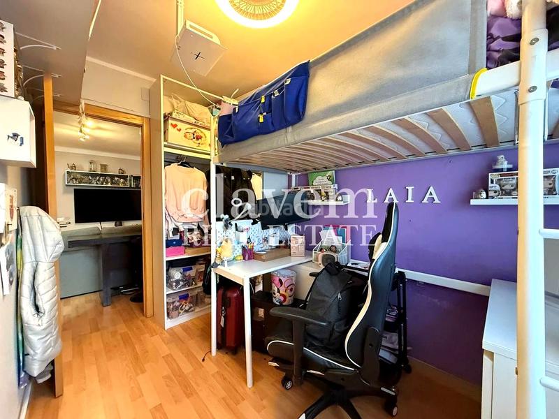 Foto 8c63cab9-1acc-4a8b-bab4-7103896b5d8f. Pis a Prosperitat Barcelona