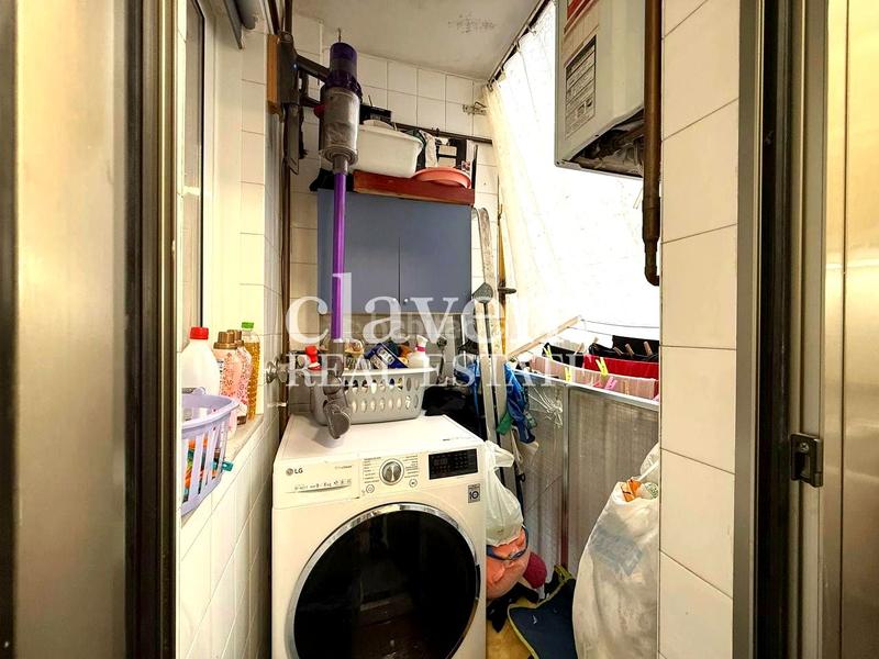 Foto 2620d264-2a79-42d5-abfc-775290f9d989. Piso proyecto de ascensor , luminoso, con galeríabalcón cerrado. en Barcelona