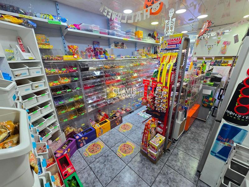 Foto c6d6eaf9-4f5c-4de9-ae4a-84e0928d42e2. Local commercial dans Porta Barcelona