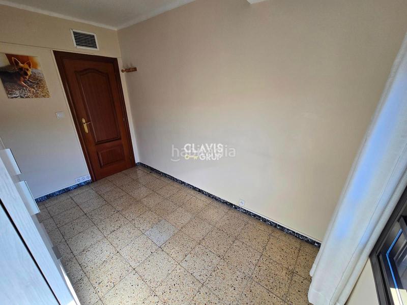 Foto 8a152d7b-a95d-4231-8e33-8fba6bb3c0dc. Piso balcón exterior amueblado acuerdo por ascensor en Ripollet