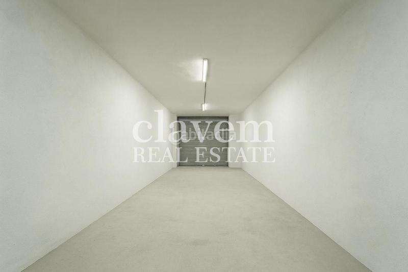 Foto 6e6b60fd-39da-45f6-b125-9a9c3d13cbac. Local comercial a Verdum Barcelona