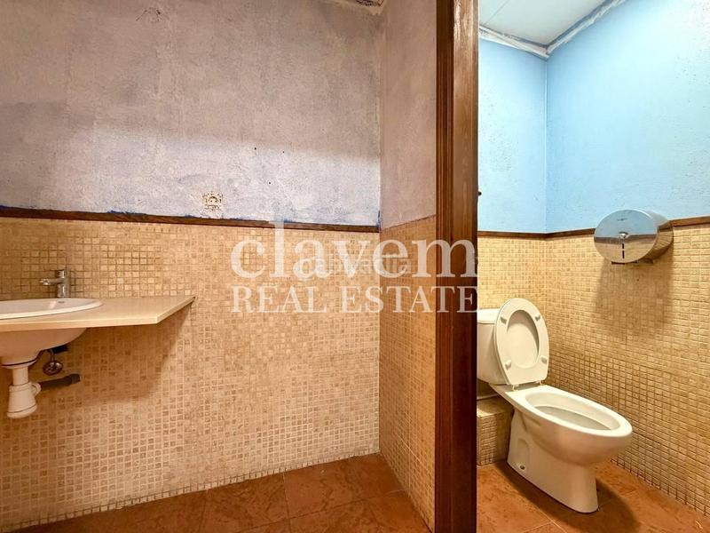 Foto 4d1e8a6e-86ef-4669-9cc0-03a086cde12c. Business premise in Turó de la Peira Barcelona