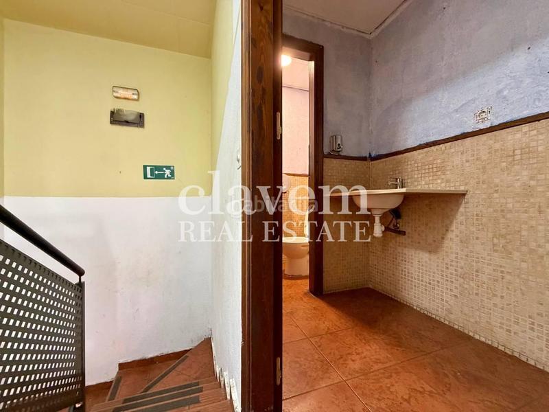 Foto c2b800b0-23b7-4e8a-919d-d1efbb1fa2ef. Business premise in Turó de la Peira Barcelona