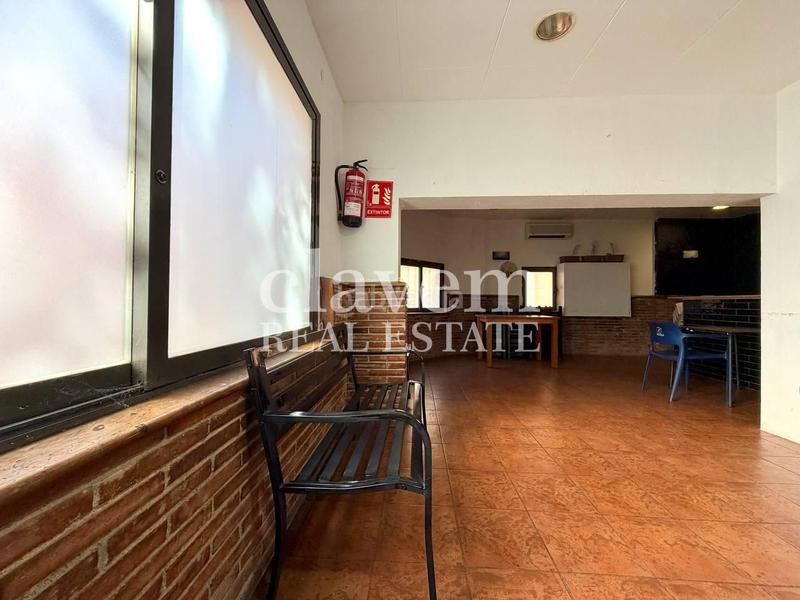 Foto e1b5ed66-0778-47d7-90d6-3ccd221ad6bf. Business premise in Turó de la Peira Barcelona