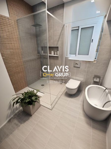 Foto 3cece409-0299-4ae7-97ba-2e35d31416ae. Pis amb aparcament a Centre Vidreres