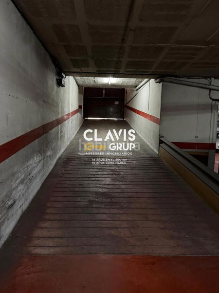 Foto 48b3a1be-b0d9-4d13-955b-54c9e93745a2. Aparcament cotxe a Prosperitat Barcelona