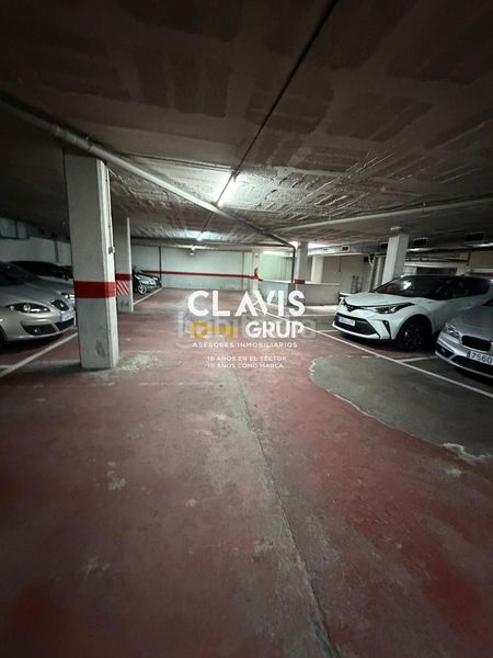 Foto 6127db5e-002a-40da-a20a-033c7d46670b. Aparcament cotxe a Prosperitat Barcelona