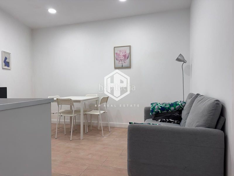 Foto b9c19023-4934-4415-af5c-fe0088ff8c7e. Pis amb calefacció a Embajadores-Lavapiés Madrid