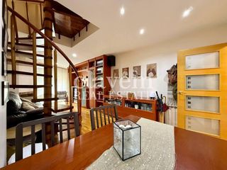 Pis  Del turó de la trinitat. Espectacular triplex en trinidad