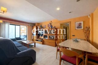 Pis  De francesc layret. Finca con ascensor  parking y trastero