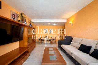 Flat  De francesc layret. Finca con ascensor  parking y trastero