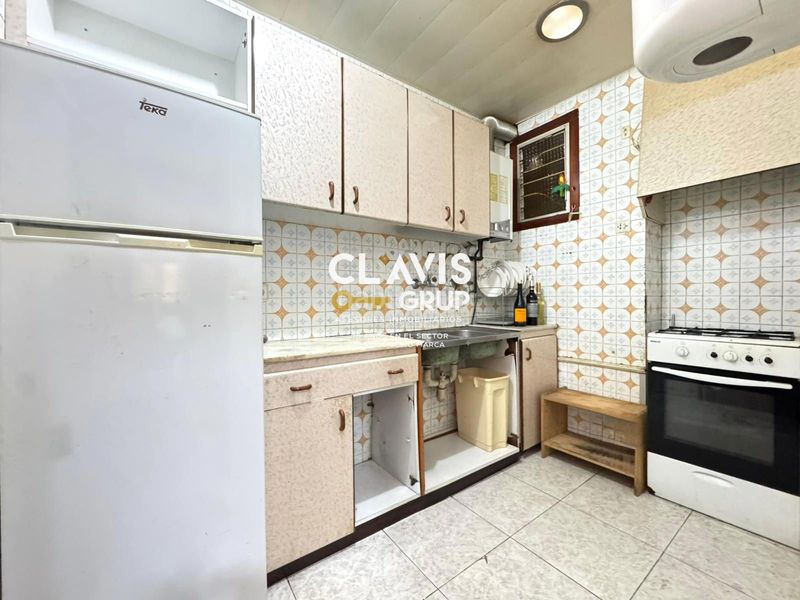 Foto c4c714ea-7824-4117-9b34-dda674a2082e. Àtic a Roquetes Barcelona