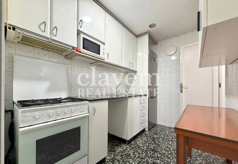 Foto ce14b5fd-2352-40a7-b345-39ee257a5542. Pis a Can Peguera Barcelona