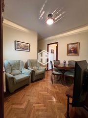 Pis  28028. Bonito piso en dr.esquerdo!