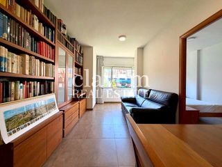 Pis  De fabra i puig. Vivienda luminosabien comunicada buena ubicación