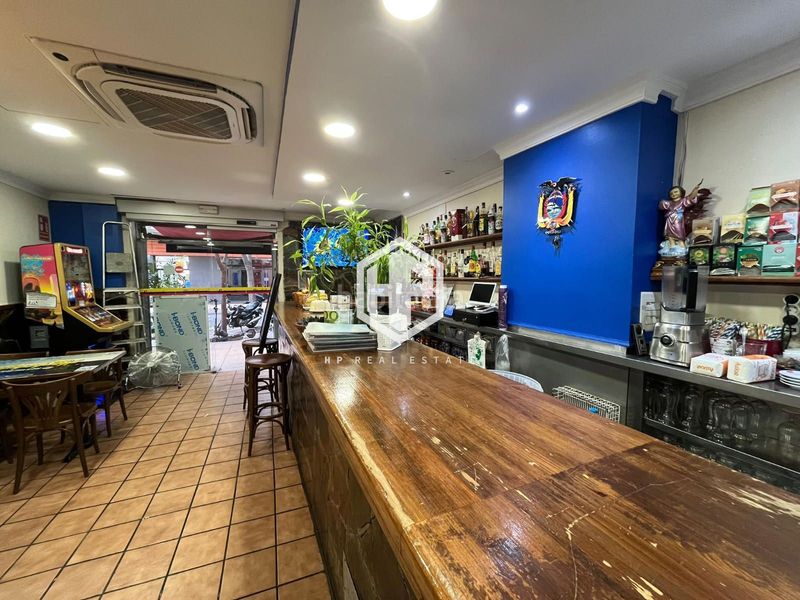 Foto 3867a13f-b7ae-4f10-91ed-b1f7b1ef090e. Local comercial a La Sagrera Barcelona