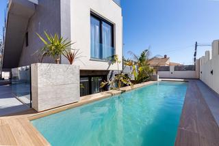 Xalet en Los Europeos. Fantastica villa mediterranea a 60 m de la playa y con vistas al