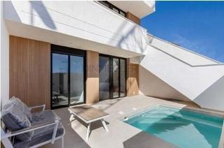 Casa a Santiago de La Ribera. Bungalows de obra nueva con piscina privada en santiago de la ri