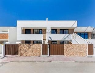 Casa a Santiago de La Ribera. Bungalows de obra nueva con piscina privada en santiago de la ri