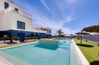 Apartament a Playa Flamenca. Moderno apartamento de 2 dormitorios en planta baja en playa fla