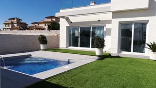 Maison jumelée à Montesinos (Los). Villa de 3 dormitorios con piscina privada en la herrada, los mo