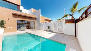 Maison jumelée à Montesinos (Los). Complejo residencial de obra nueva en algorfa