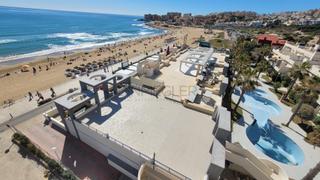 Pis en Caada del Molino. Primera lnea, piscina, parking en la mata!