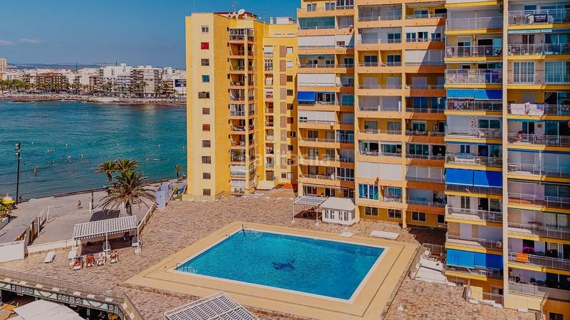 Foto 55d8a1cf-7b89-4c7c-94a2-f878af0a4709. Apartment with pool in Zona Playa del Cura Torrevieja