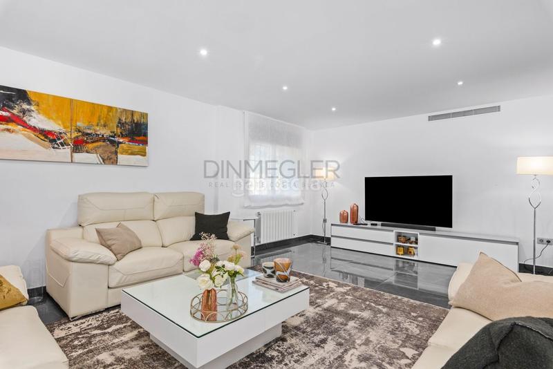 Foto 010acc3d-8ba8-46e0-9b0b-fb334d64cb90. Chalet en Bellavista-Capiscol-Frank Espinós San Juan de Alicante