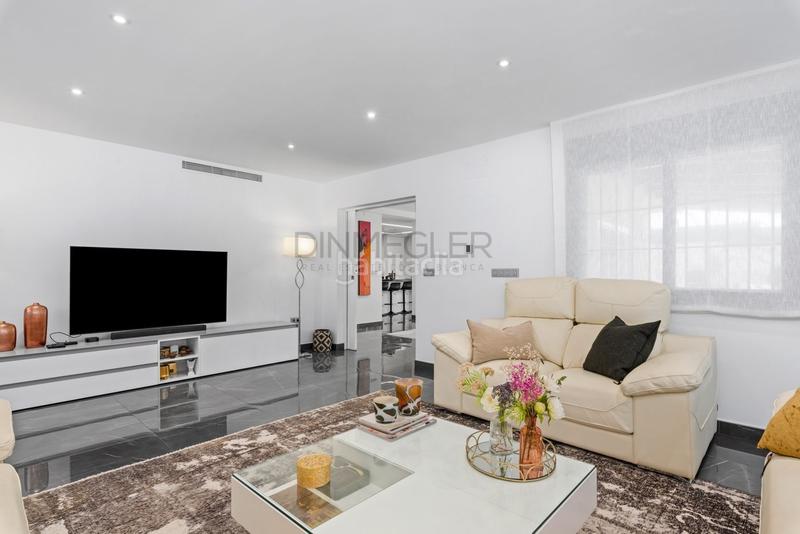 Foto f1924a03-a567-41e0-93f9-42369fc73294. Chalet con riscaldamento parcheggio piscina in Bellavista-Capiscol-Frank Espinós San Juan de Alicante