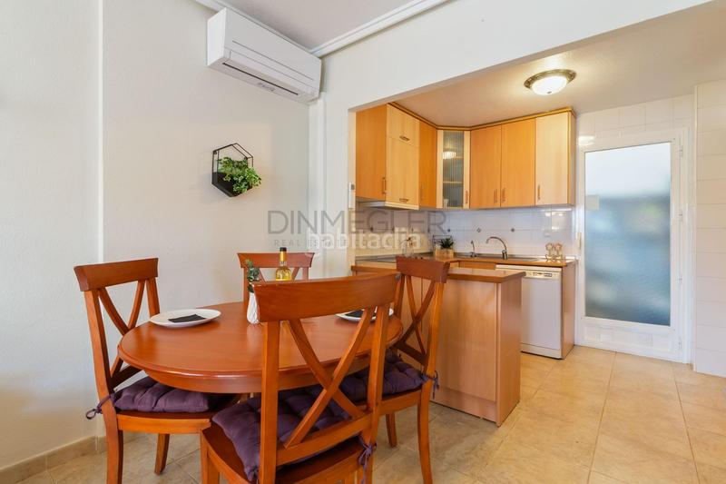 Foto 348af125-ac69-40f7-adb3-3e63a1b61349. Duplex avec chauffage parking piscine dans Aguas Nuevas Torrevieja