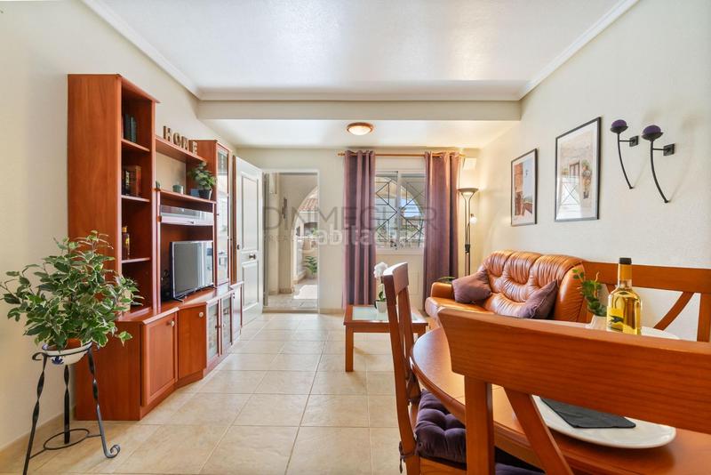 Foto 45d3d81c-ba8f-42e3-be6f-7e0517d3c9da. Duplex avec chauffage parking piscine dans Aguas Nuevas Torrevieja