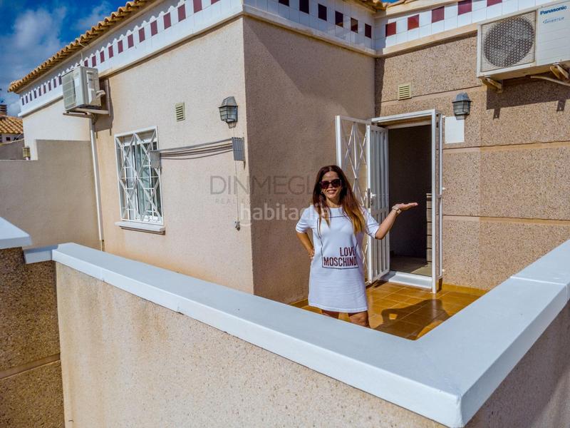 Foto 64a56575-a9bd-4bb4-bf6c-4925775fa508. Duplex avec chauffage parking piscine dans Aguas Nuevas Torrevieja