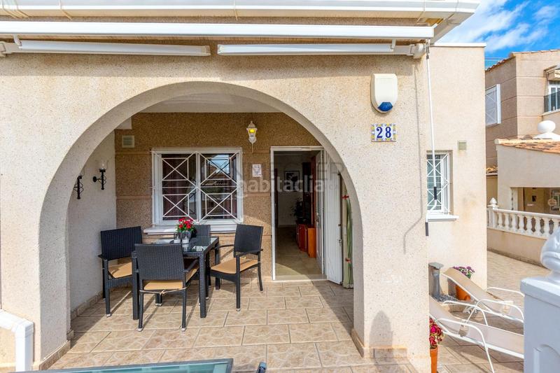 Foto 8d7bb0d4-2b8d-48c3-b106-81a43d941043. Duplex avec chauffage parking piscine dans Aguas Nuevas Torrevieja