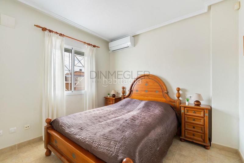 Foto d7e05d4b-363c-4670-8fee-6aa0360a36f1. Duplex avec chauffage parking piscine dans Aguas Nuevas Torrevieja