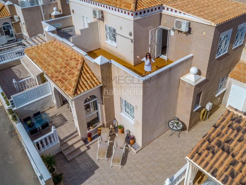 Foto dacd59da-cacf-42d0-a4ef-2e9c9e3279a0. Duplex avec chauffage parking piscine dans Aguas Nuevas Torrevieja