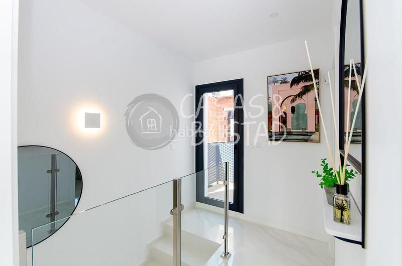 Foto 6000e4a1-a4e0-45ba-83c5-655807714db7. Chalet avec parking piscine dans Desamparados - Hurchillo - Torremendo Orihuela