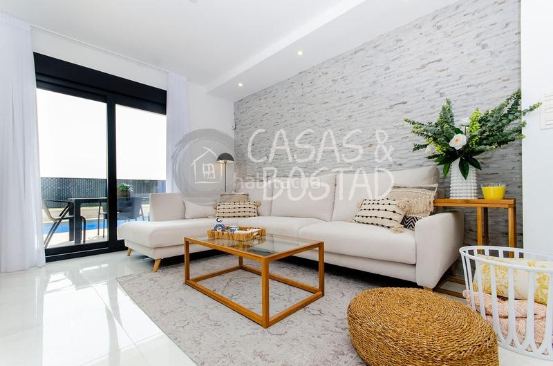 Foto 656463cf-e867-4986-a2ee-954bc6f6be71. Chalet avec parking piscine dans Desamparados - Hurchillo - Torremendo Orihuela