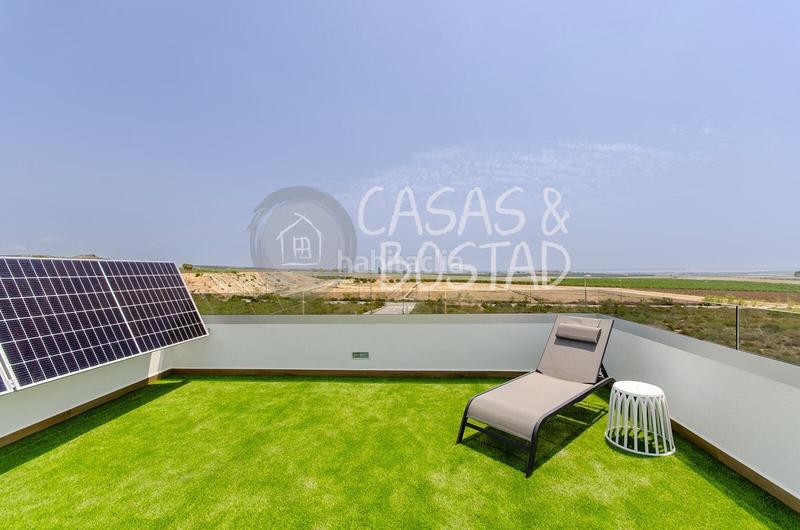 Foto 7c115248-f2ee-4860-8bd7-821f68aaabc1. Chalet avec parking piscine dans Desamparados - Hurchillo - Torremendo Orihuela