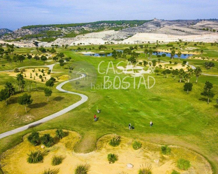 Foto 8dc29a76-467d-4a35-abc8-71267f44c0b4. Chalet avec parking piscine dans Desamparados - Hurchillo - Torremendo Orihuela