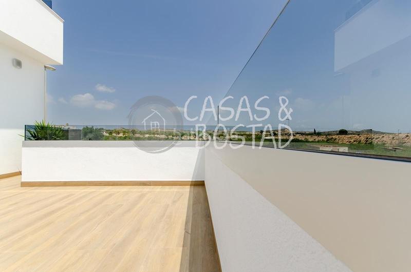 Foto e48b0344-5f97-4ded-9028-0acee34cdb27. Chalet avec parking piscine dans Desamparados - Hurchillo - Torremendo Orihuela