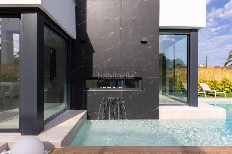 Foto 039ab789-ae95-42fc-8988-495d77caaf9c. Chalet in calle calle de lope de vega 27b in Zona Carrefour - Urbanizaciones Torrevieja