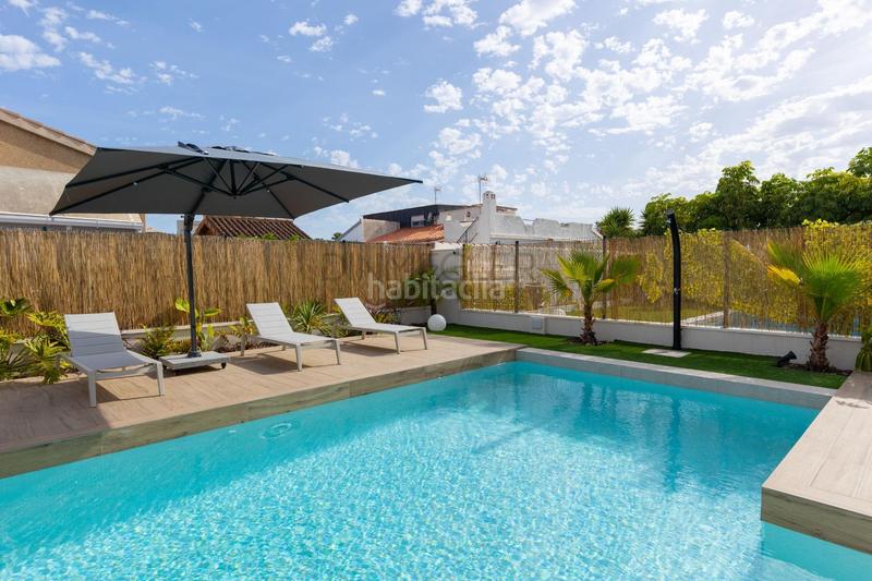 Foto 9deea781-c1b2-4154-9327-bb560283f0e1. Chalet in calle calle de lope de vega 27b in Zona Carrefour - Urbanizaciones Torrevieja